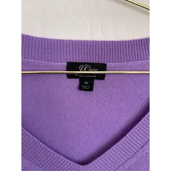 J.CREW V Neckline Cashmere Sweater Size Medium - Picture 2 of 5